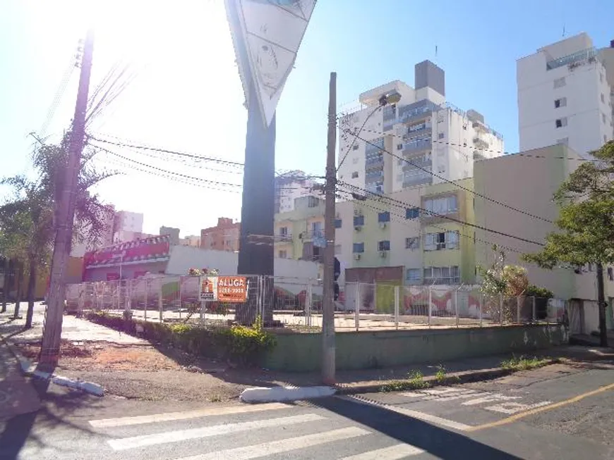 Foto 1 de Ponto Comercial para alugar, 550m² em Santa Maria, Uberlândia