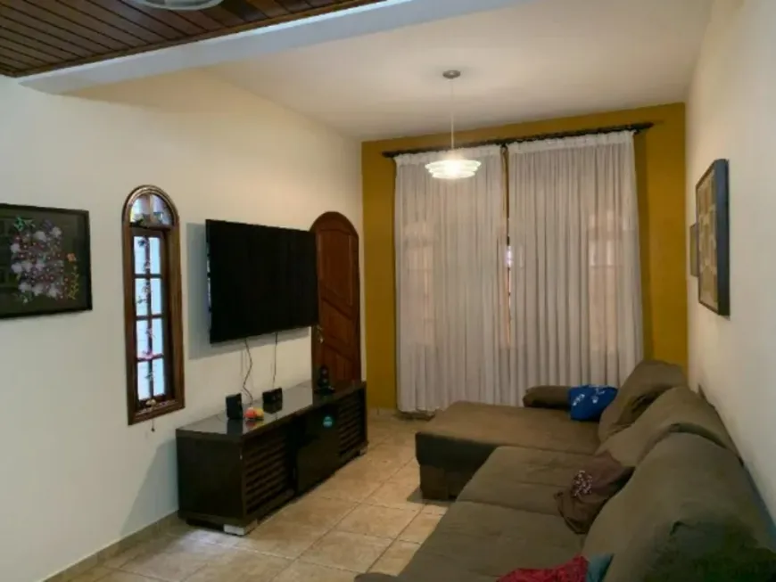 Foto 1 de Casa com 3 Quartos à venda, 216m² em Vila Marari, São Paulo