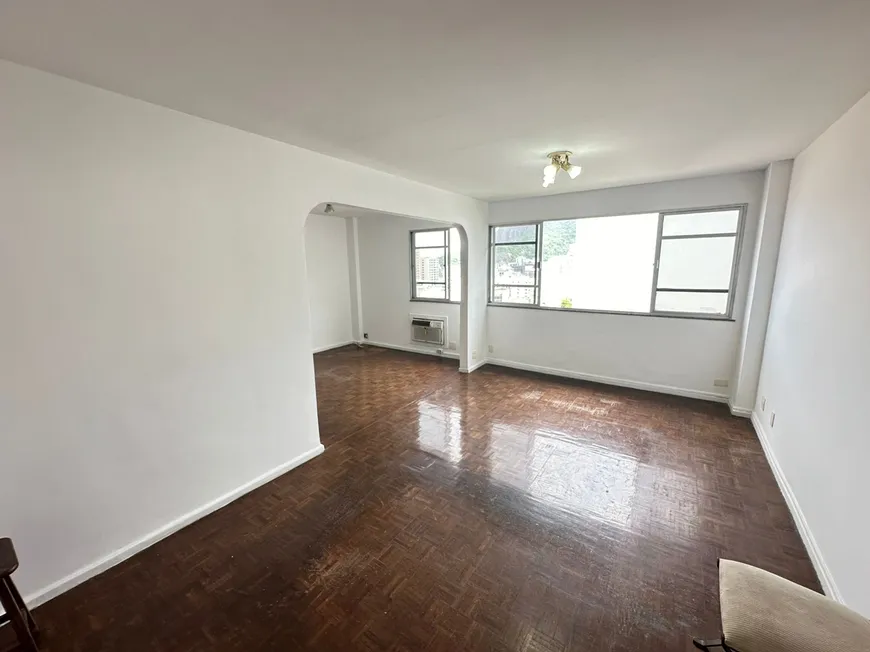 Foto 1 de Apartamento com 3 Quartos à venda, 80m² em Leblon, Rio de Janeiro