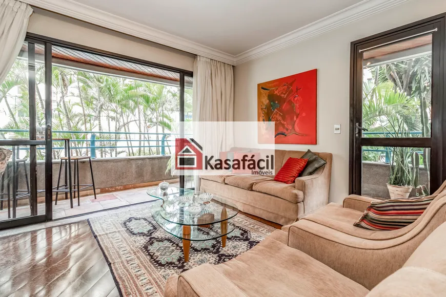 Foto 1 de Apartamento com 3 Quartos à venda, 133m² em Brooklin, São Paulo