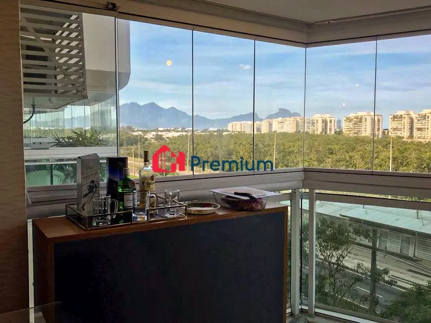 Foto 1 de Apartamento com 3 Quartos à venda, 72m² em Recreio Dos Bandeirantes, Rio de Janeiro