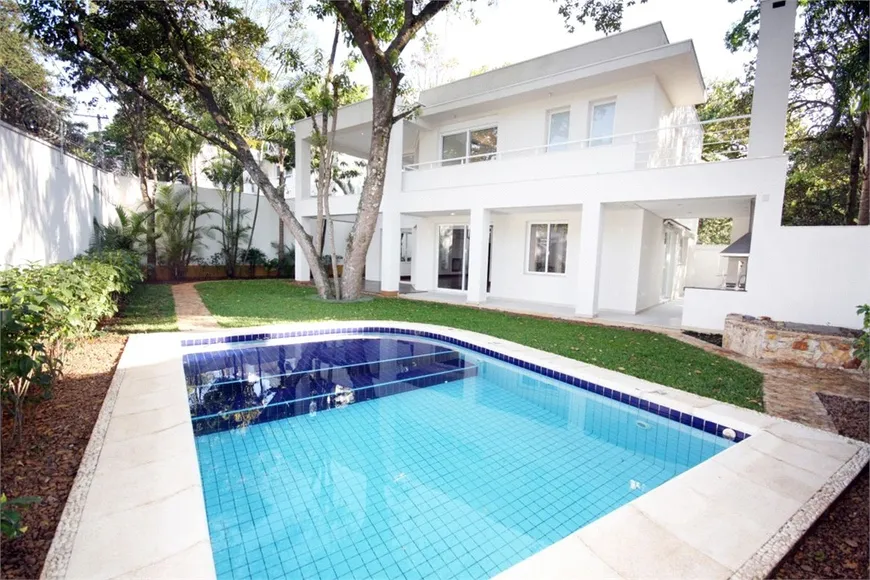 Foto 1 de Casa de Condomínio com 4 Quartos à venda, 538m² em Jardim Petrópolis, São Paulo