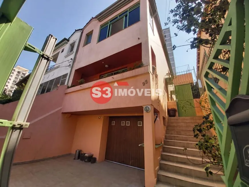 Foto 1 de Casa com 4 Quartos para alugar, 220m² em Vila Mariana, São Paulo
