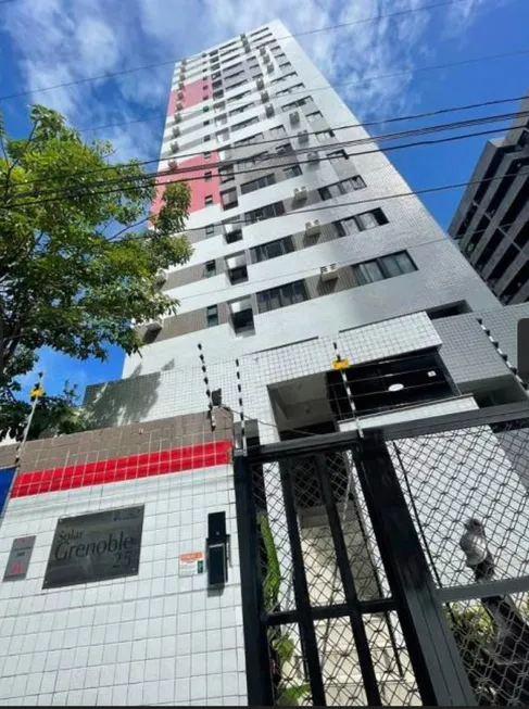 Foto 1 de Apartamento com 2 Quartos para alugar, 48m² em Madalena, Recife