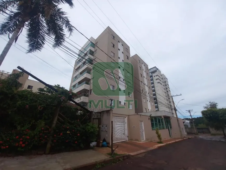 Foto 1 de Apartamento com 3 Quartos para alugar, 96m² em Copacabana, Uberlândia
