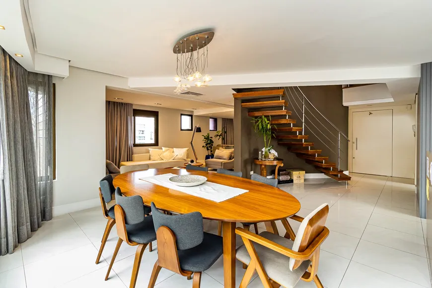 Foto 1 de Apartamento com 3 Quartos à venda, 256m² em Bela Vista, Porto Alegre