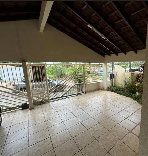 Foto 1 de Casa com 3 Quartos à venda, 160m² em Gloria, Várzea Grande