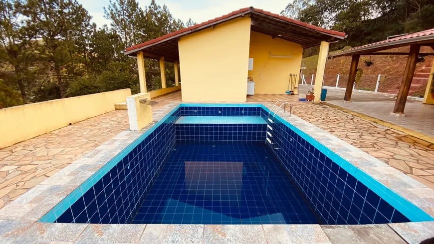 Foto 1 de Fazenda/Sítio com 3 Quartos à venda, 10m² em Dos Souzas, Monteiro Lobato