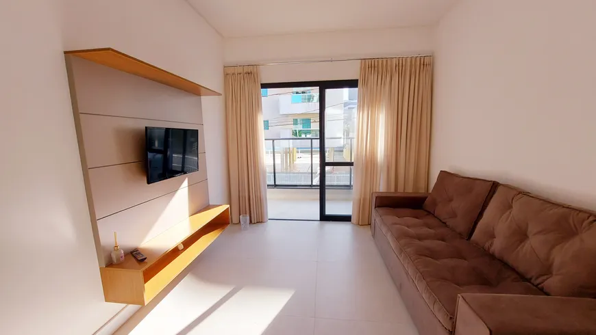 Foto 1 de Apartamento com 2 Quartos para alugar, 75m² em Centro, Bombinhas
