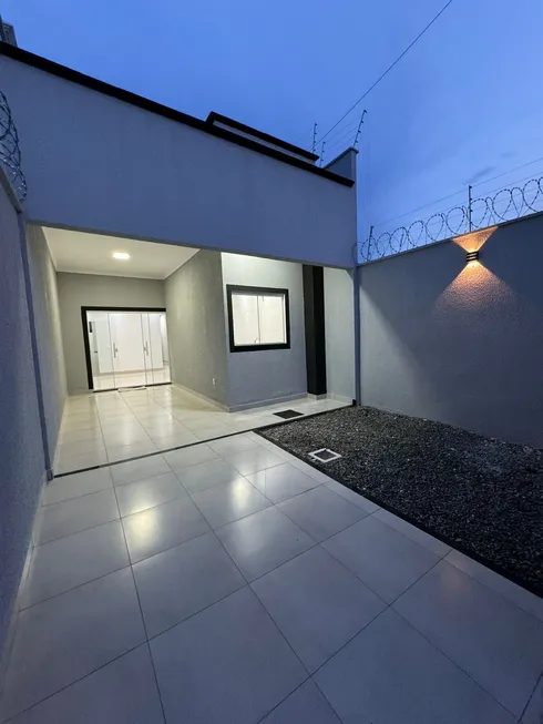 Foto 1 de Casa com 3 Quartos à venda, 106m² em Residencial Paulo Estrela, Goiânia