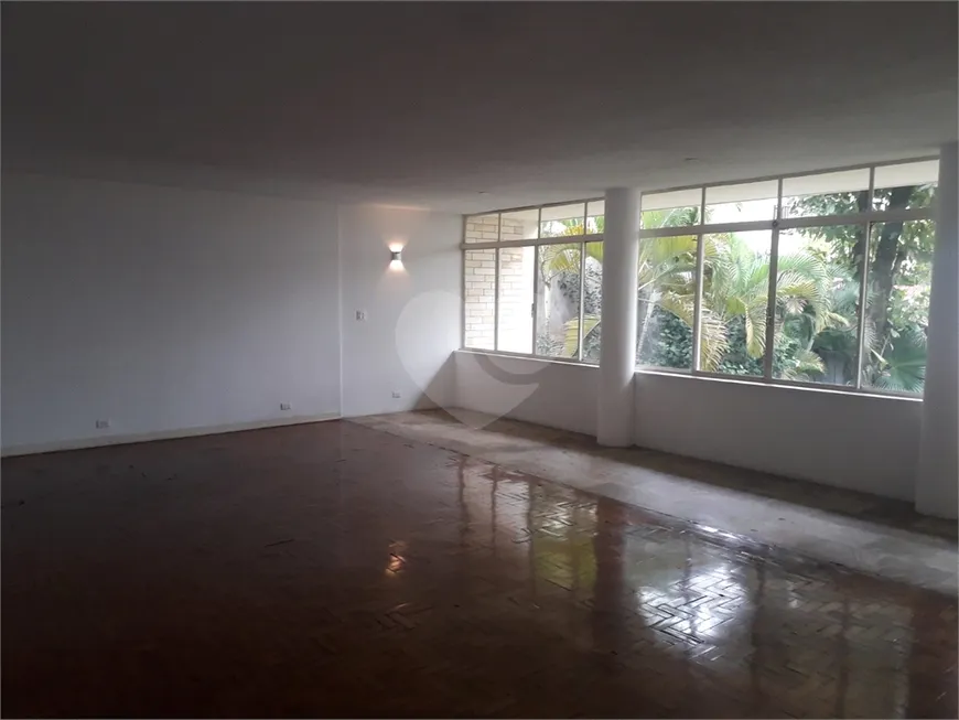 Foto 1 de Casa com 4 Quartos à venda, 300m² em Pacaembu, São Paulo