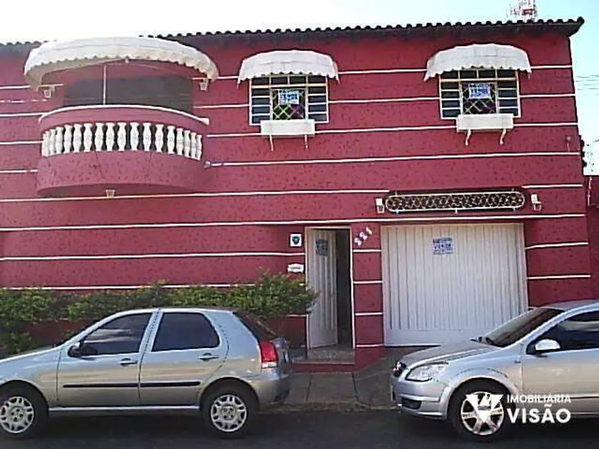 Foto 1 de Casa com 4 Quartos à venda, 480m² em Jardim America, Uberaba