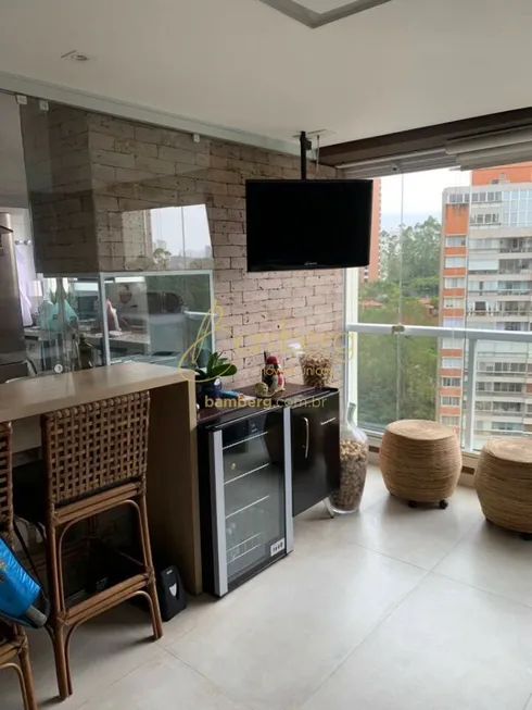 Foto 1 de Apartamento com 2 Quartos à venda, 77m² em Panamby, São Paulo