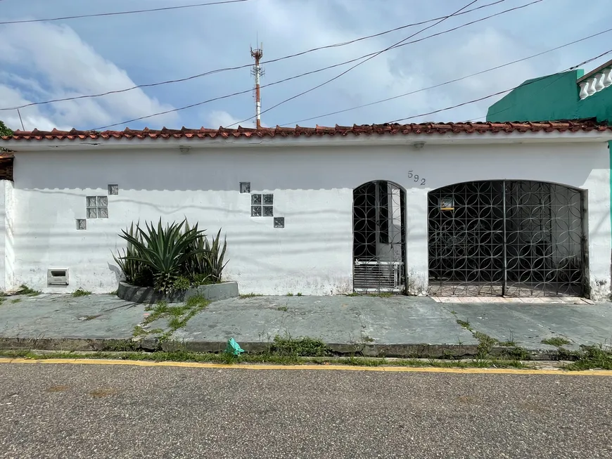 Foto 1 de Casa com 3 Quartos à venda, 200m² em Cidade Nova, Ananindeua