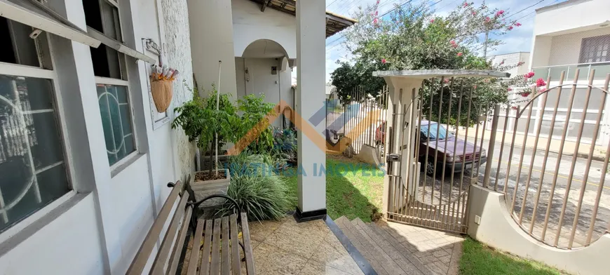 Foto 1 de Casa com 4 Quartos à venda, 240m² em Cariru, Ipatinga