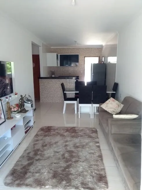 Foto 1 de Casa com 2 Quartos à venda, 70m² em Plataforma, Salvador