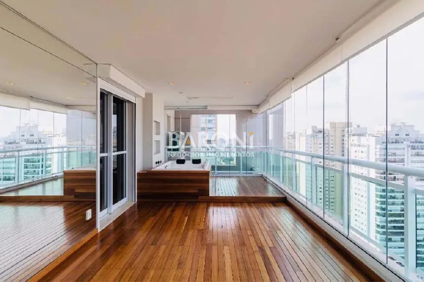 Foto 1 de Apartamento com 3 Quartos à venda, 280m² em Brooklin, São Paulo