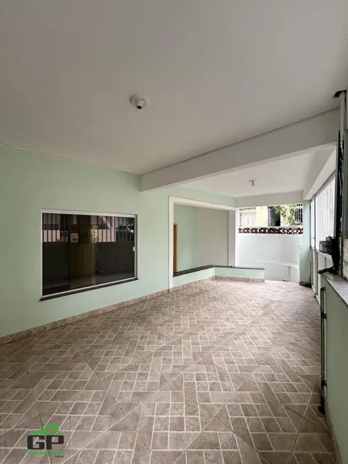 Foto 1 de Casa com 2 Quartos para alugar, 100m² em  Vila Valqueire, Rio de Janeiro