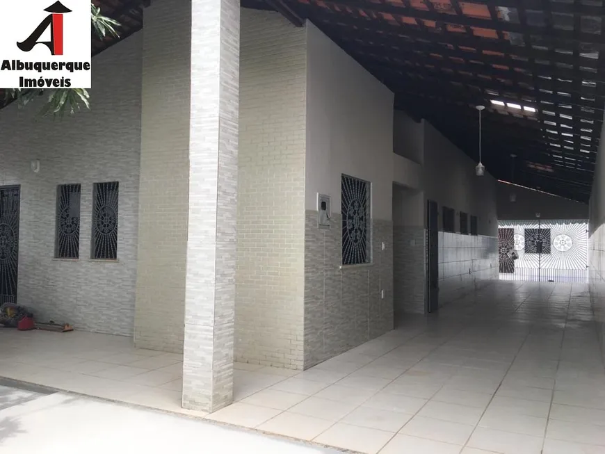 Foto 1 de Casa com 4 Quartos à venda, 250m² em Quintas do Calhau, São Luís