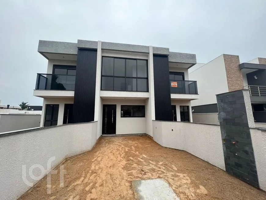 Foto 1 de Casa com 2 Quartos à venda, 126m² em Cachoeira do Bom Jesus, Florianópolis