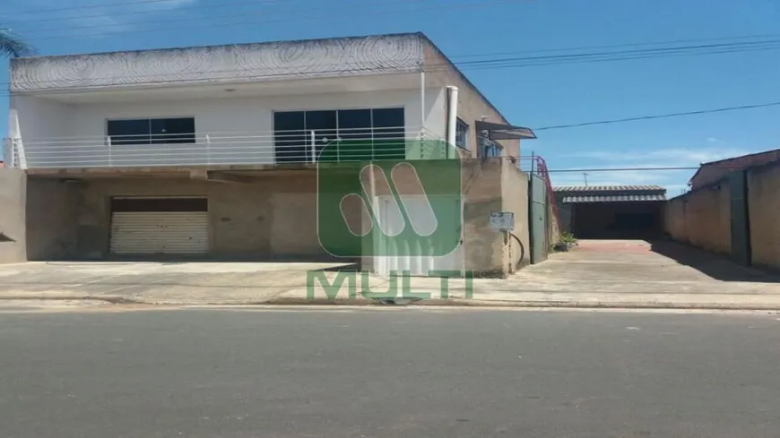 Foto 1 de Ponto Comercial com 3 Quartos à venda, 200m² em Shopping Park II, Uberlândia