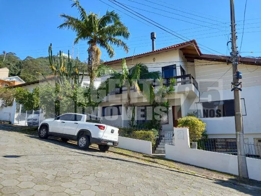 Foto 1 de Casa com 6 Quartos à venda, 400m² em Trindade, Florianópolis