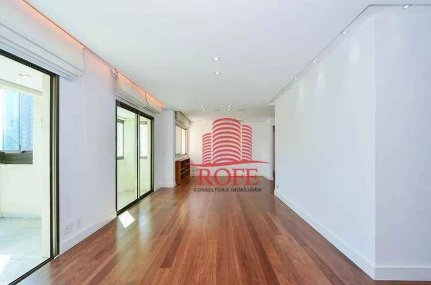 Foto 1 de Apartamento com 3 Quartos à venda, 147m² em Brooklin, São Paulo