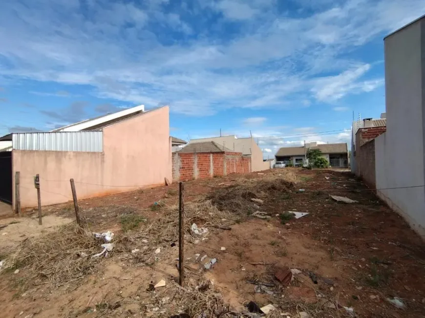 Foto 1 de Lote/Terreno à venda, 280m² em , Mandaguaçu