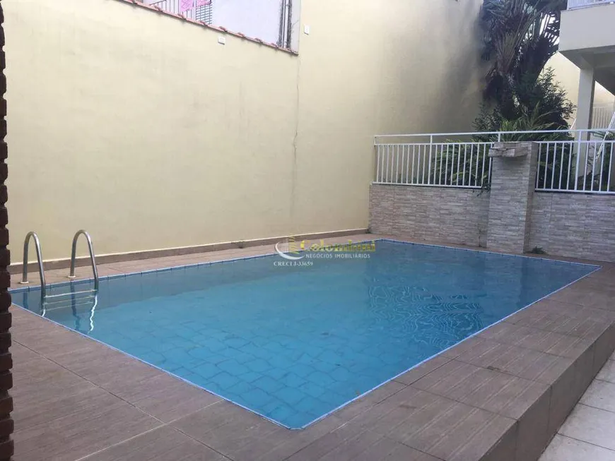 Foto 1 de Sobrado com 3 Quartos para venda ou aluguel, 443m² em Campestre, Santo André