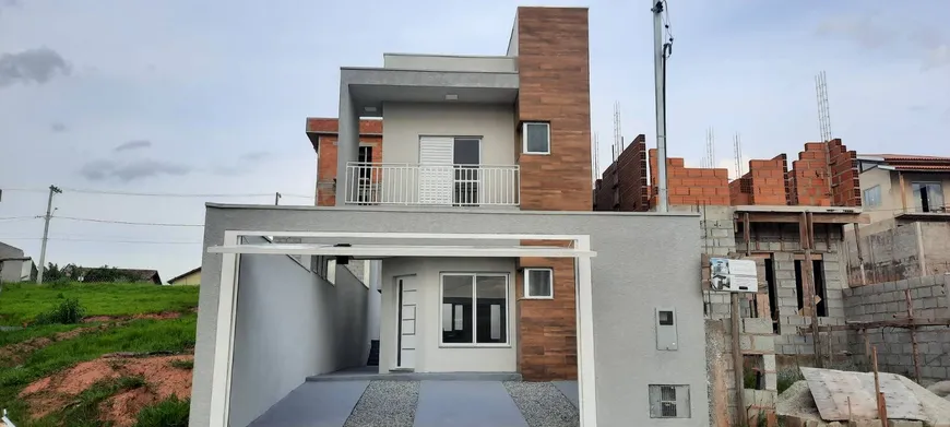 Foto 1 de Sobrado com 3 Quartos à venda, 100m² em Chácara Roselândia, Cotia