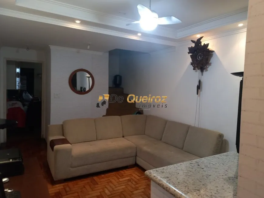 Foto 1 de Casa com 2 Quartos à venda, 80m² em Vila Castelo, São Paulo