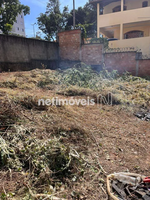 Foto 1 de Lote/Terreno à venda, 380m² em Ouro Preto, Belo Horizonte