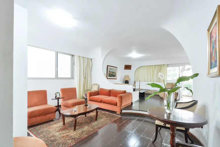 Foto 1 de Apartamento com 4 Quartos à venda, 204m² em Santa Cecília, São Paulo