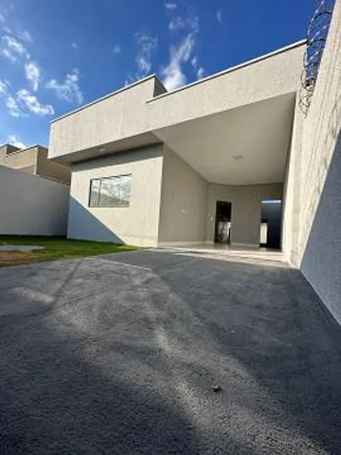 Foto 1 de Casa com 3 Quartos à venda, 116m² em Vila Alzira, Aparecida de Goiânia