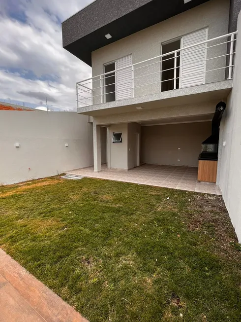 Foto 1 de Casa com 2 Quartos à venda, 100m² em Nova Atibaia, Atibaia