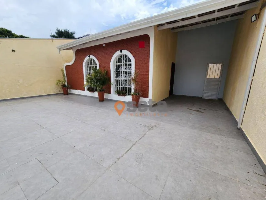 Foto 1 de Casa com 3 Quartos para venda ou aluguel, 160m² em Jardim das Indústrias, São José dos Campos