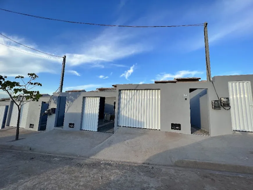 Foto 1 de Casa com 2 Quartos à venda, 59m² em Ajuda de Cima, Macaé