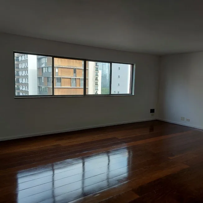 Foto 1 de Apartamento com 3 Quartos à venda, 236m² em Vila Olímpia, São Paulo