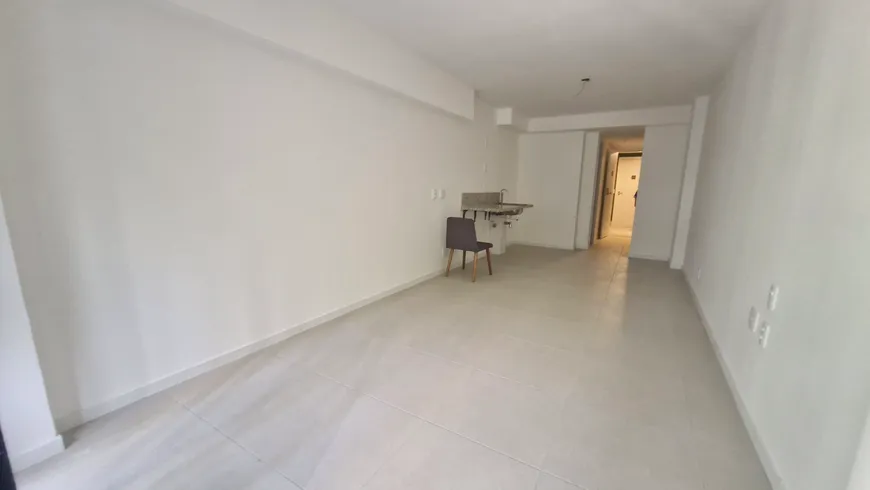 Foto 1 de Apartamento com 1 Quarto à venda, 32m² em Centro, Rio de Janeiro