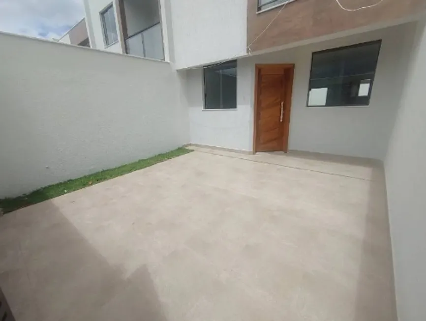 Foto 1 de Casa com 3 Quartos à venda, 141m² em Santa Amélia, Belo Horizonte