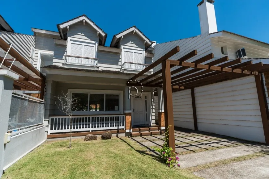 Foto 1 de Casa com 3 Quartos à venda, 210m² em Vila Assunção, Porto Alegre