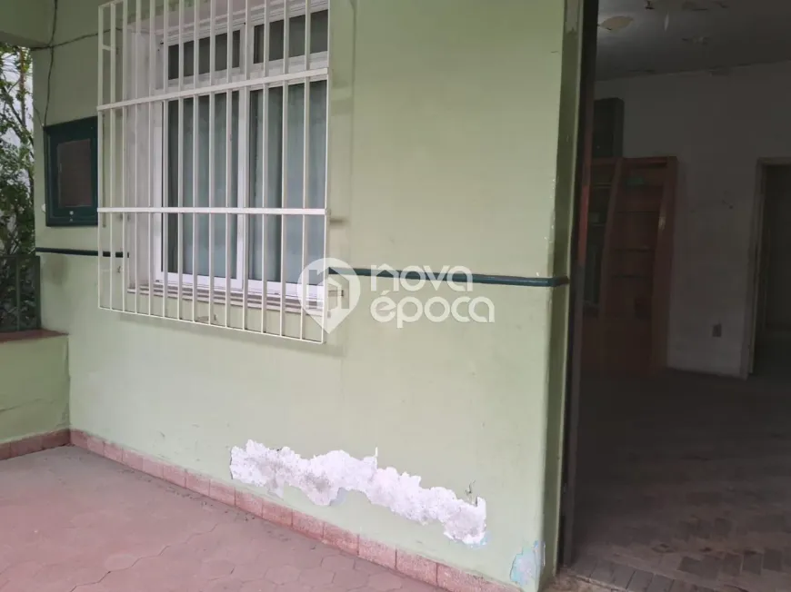 Foto 1 de Casa com 5 Quartos à venda, 211m² em Ramos, Rio de Janeiro