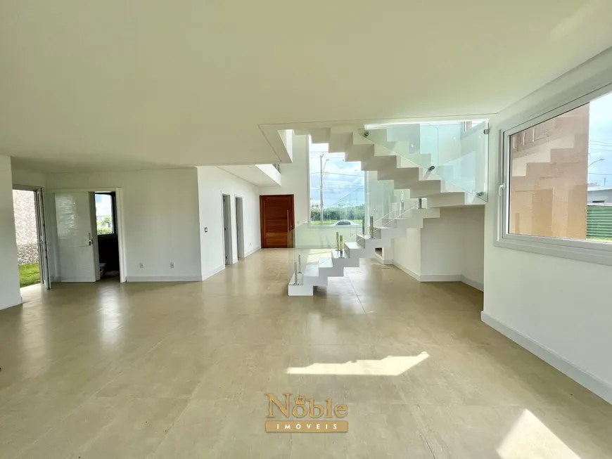 Foto 1 de Casa de Condomínio com 4 Quartos à venda, 306m² em Centro, Torres