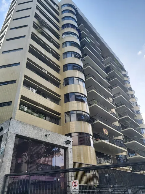 Foto 1 de Apartamento com 4 Quartos para venda ou aluguel, 290m² em Parnamirim, Recife
