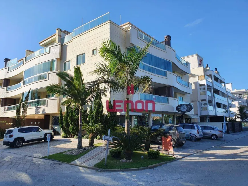 Foto 1 de Cobertura com 3 Quartos à venda, 135m² em Praia de Mariscal, Bombinhas