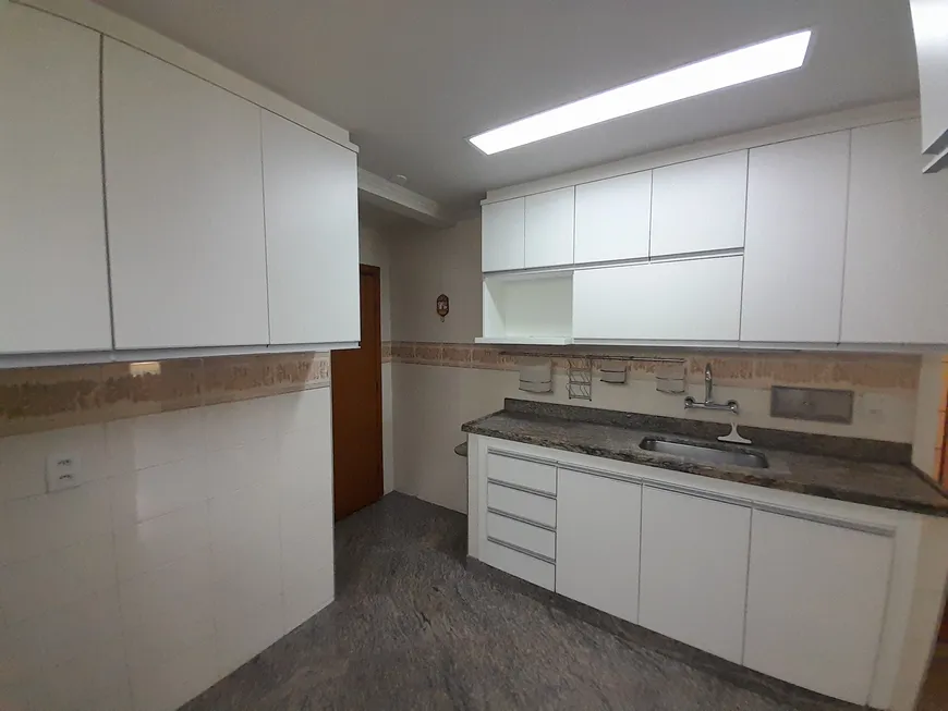 Foto 1 de Apartamento com 3 Quartos para alugar, 83m² em Copacabana, Rio de Janeiro