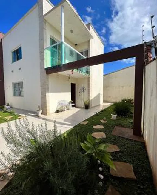 Foto 1 de Casa com 3 Quartos à venda, 200m² em Amaralina, Salvador