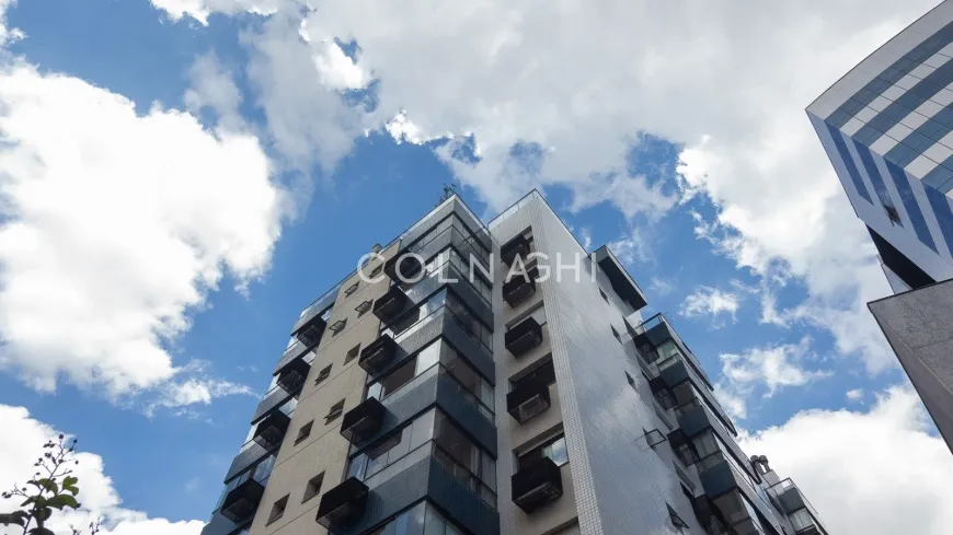 Foto 1 de Apartamento com 3 Quartos à venda, 115m² em Higienópolis, Porto Alegre