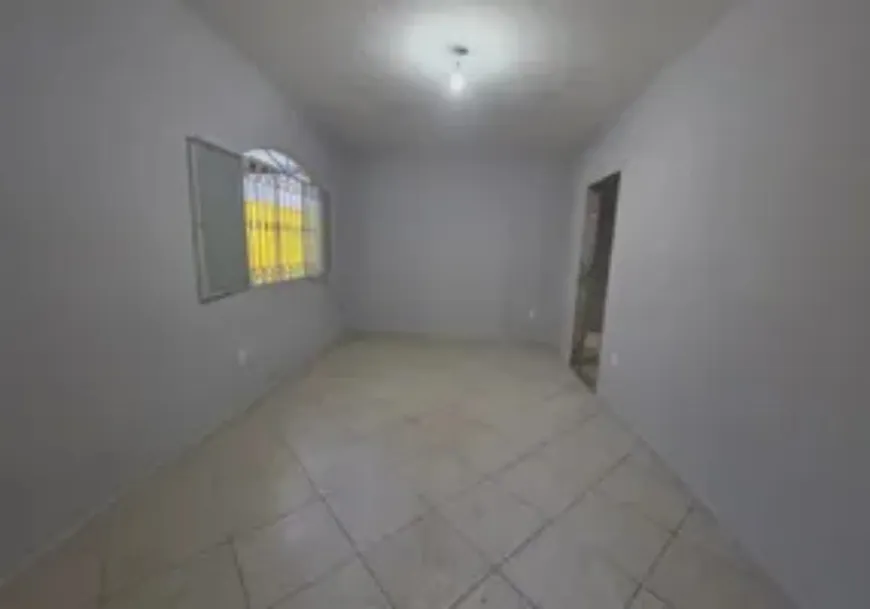 Foto 1 de Casa com 2 Quartos à venda, 68m² em Piatã, Salvador