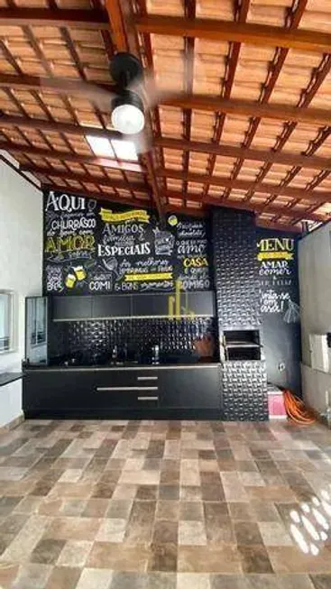 Foto 1 de Casa com 2 Quartos à venda, 130m² em Tulipas, Jundiaí